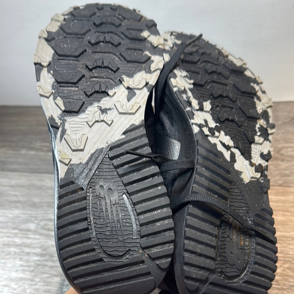 New Balance Men's Black athletic shoes size 10 (b236) - Picture 6 of 8